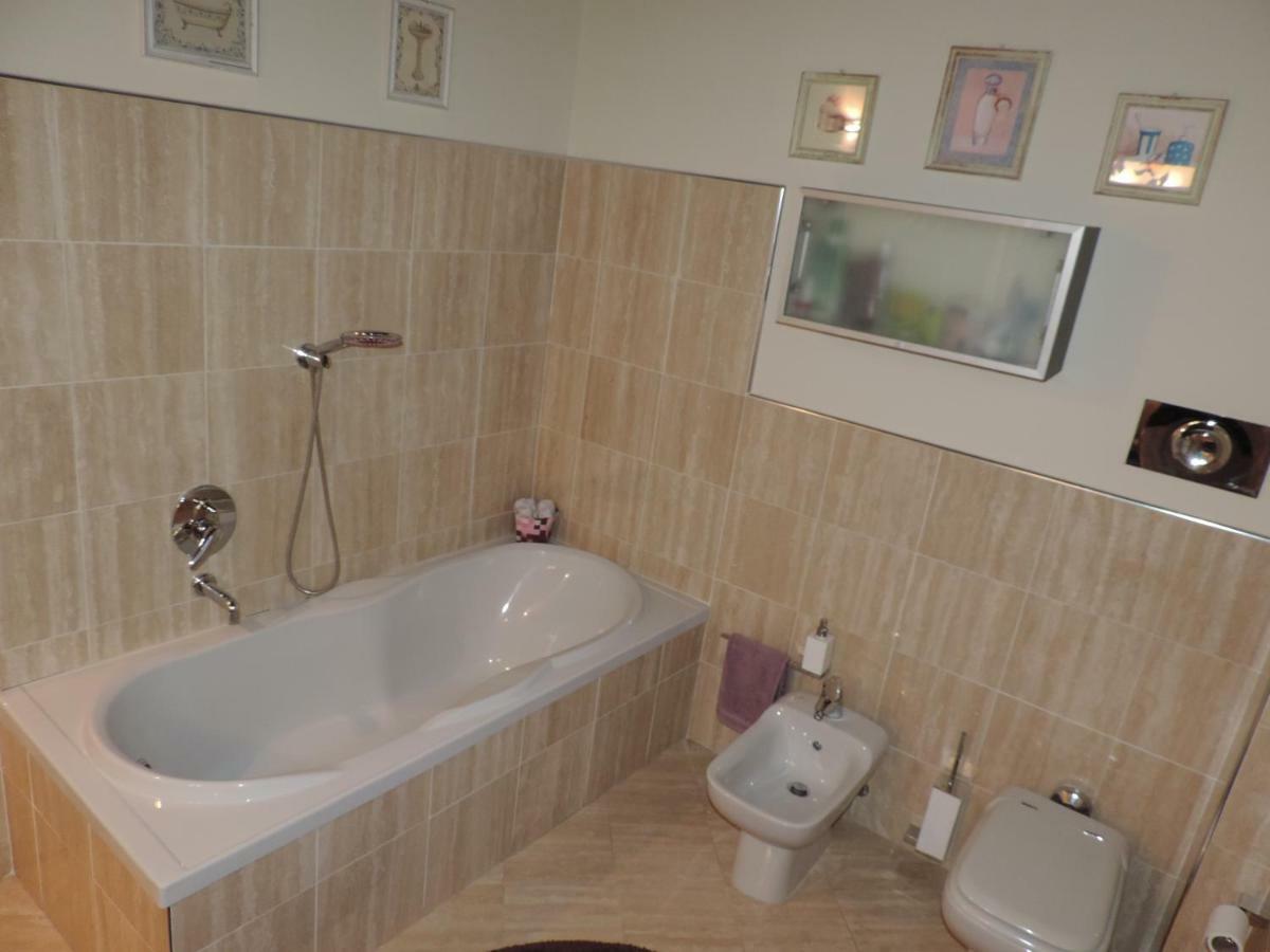 Feeling At Home - Varese Apartment المظهر الخارجي الصورة